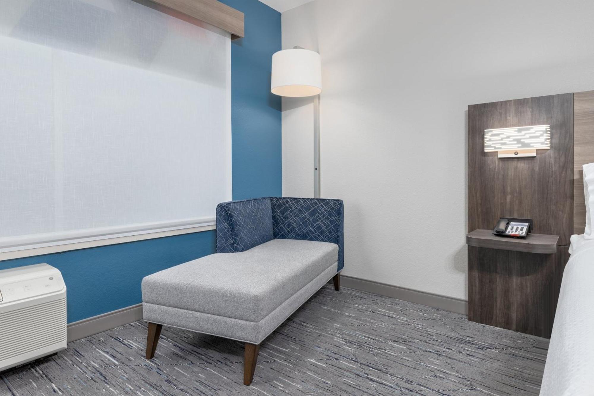 Holiday Inn Express & Suites Austin Airport East By Ihg Kültér fotó